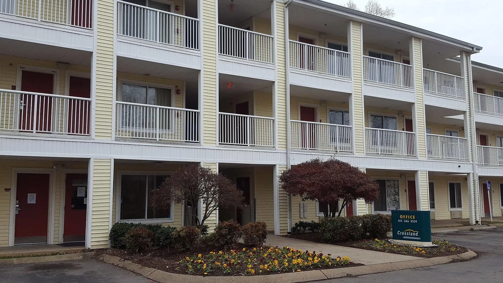 Hometowne Studios By Red Roof Nashville - Airport/Briley Pkwy Motel