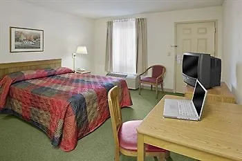 Hometowne Studios By Red Roof Nashville - Airport/Briley Pkwy
